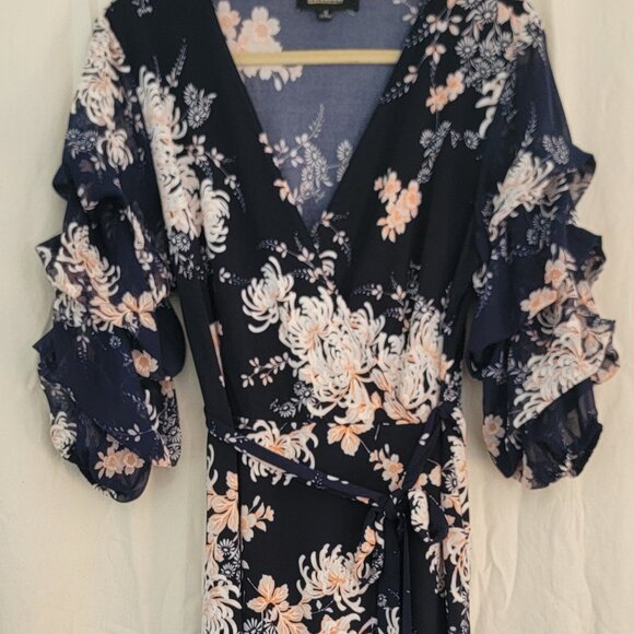 A-Line Ruffled Sleeve Floral Dress Size L - Picture 9 of 10
